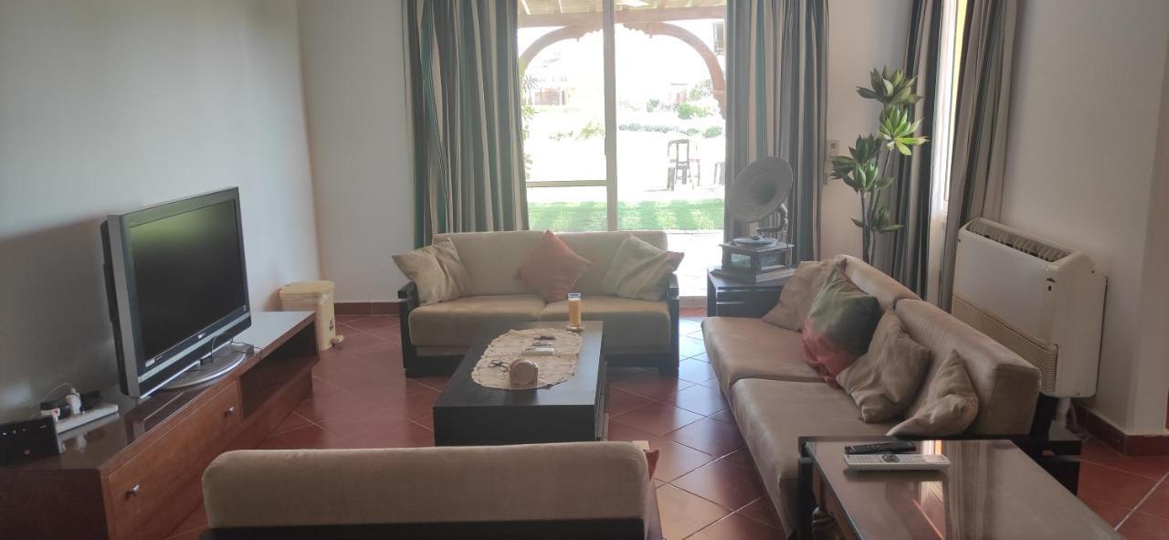 עיין סוחנה A Sea View Spacious Cheering 5 Bedroom Villa Ain Sokhna "Ain Bay" فيلا كاملة للإيجار قرية العين باي מראה חיצוני תמונה