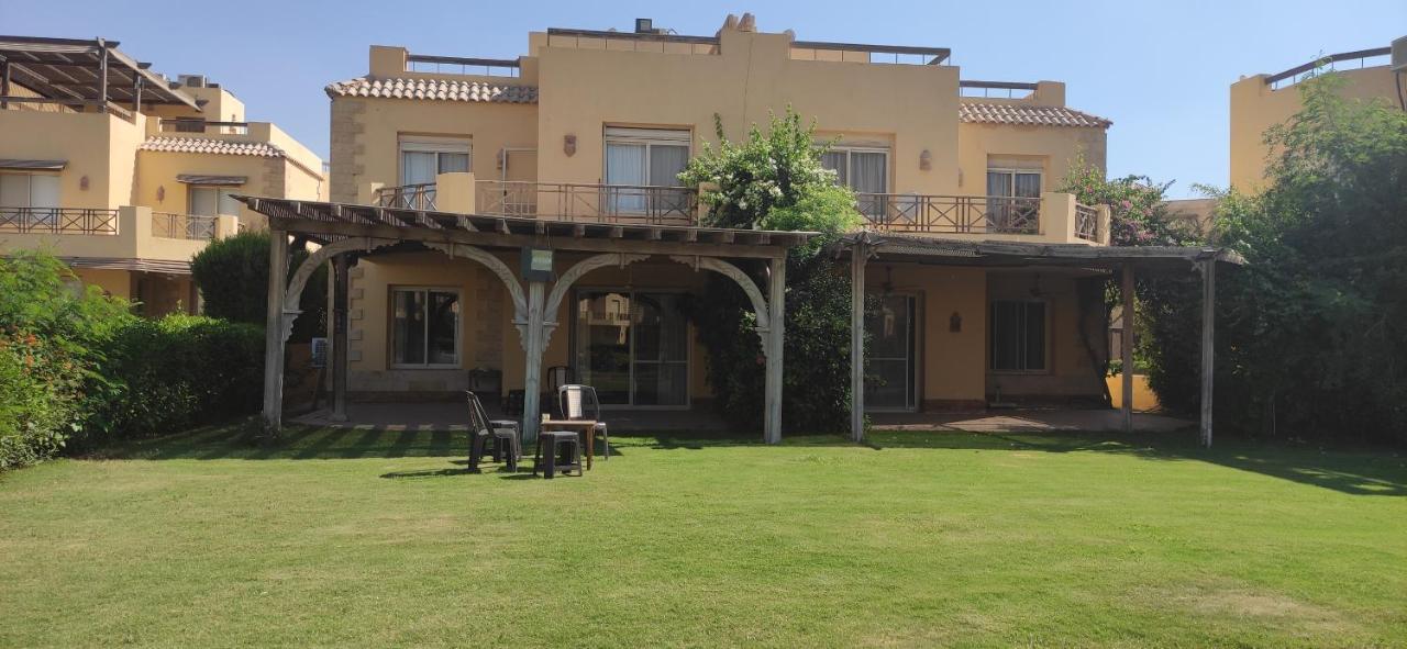 עיין סוחנה A Sea View Spacious Cheering 5 Bedroom Villa Ain Sokhna "Ain Bay" فيلا كاملة للإيجار قرية العين باي מראה חיצוני תמונה