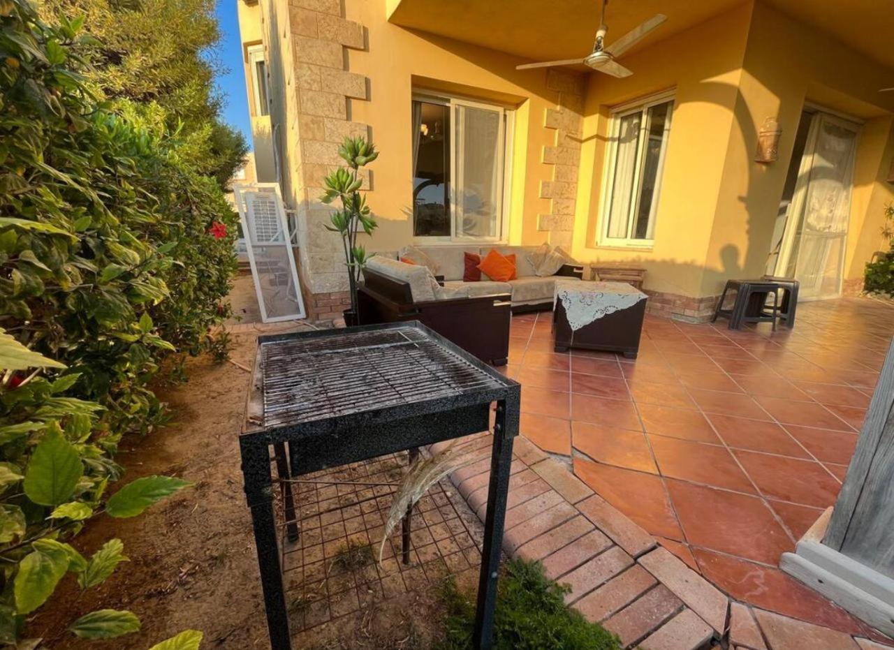 עיין סוחנה A Sea View Spacious Cheering 5 Bedroom Villa Ain Sokhna "Ain Bay" فيلا كاملة للإيجار قرية العين باي מראה חיצוני תמונה