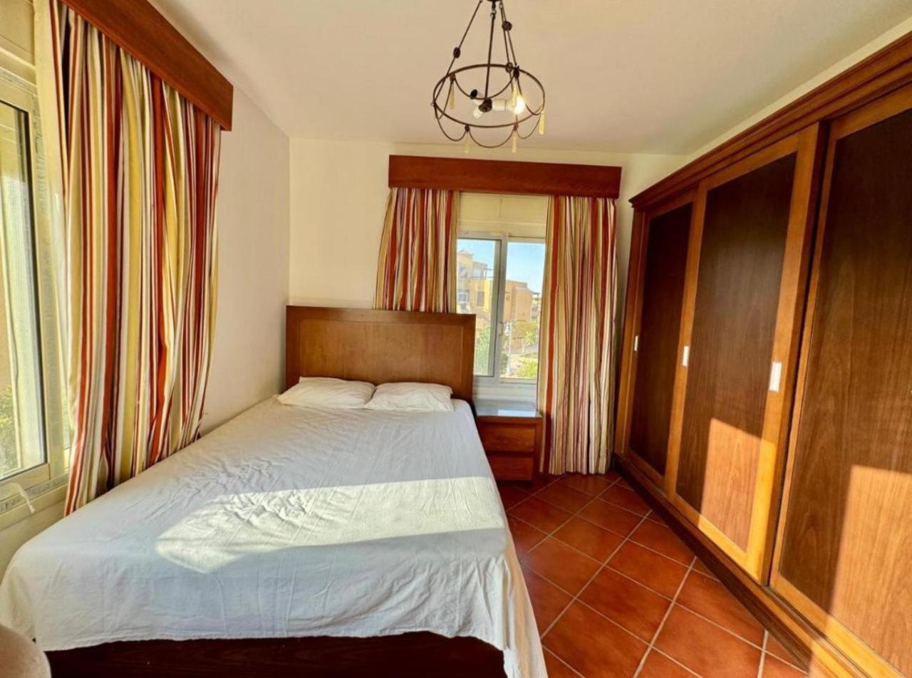 עיין סוחנה A Sea View Spacious Cheering 5 Bedroom Villa Ain Sokhna "Ain Bay" فيلا كاملة للإيجار قرية العين باي מראה חיצוני תמונה
