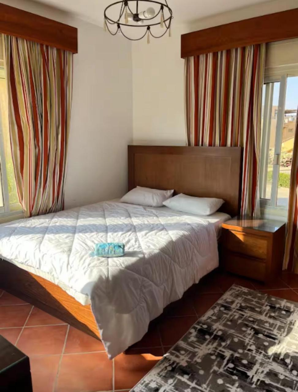 עיין סוחנה A Sea View Spacious Cheering 5 Bedroom Villa Ain Sokhna "Ain Bay" فيلا كاملة للإيجار قرية العين باي מראה חיצוני תמונה