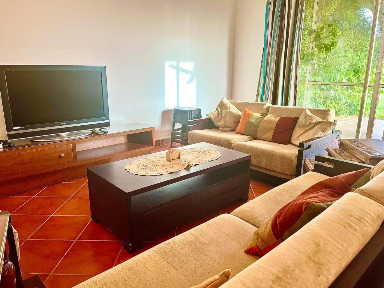 עיין סוחנה A Sea View Spacious Cheering 5 Bedroom Villa Ain Sokhna "Ain Bay" فيلا كاملة للإيجار قرية العين باي מראה חיצוני תמונה
